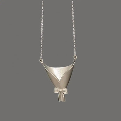 Elegant Bow Pendant Necklace 🎀✨