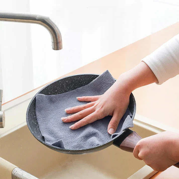 Re-Useable Microfiber Cleaning Cloth With Box
