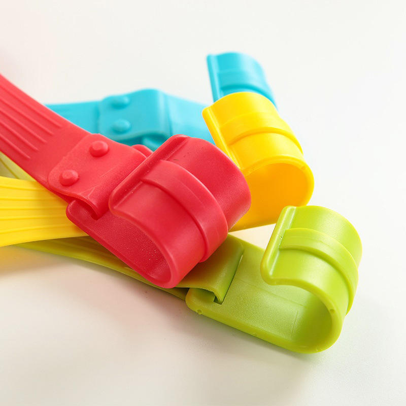 🎒✨ Multi-Purpose Silicone Carry Handle