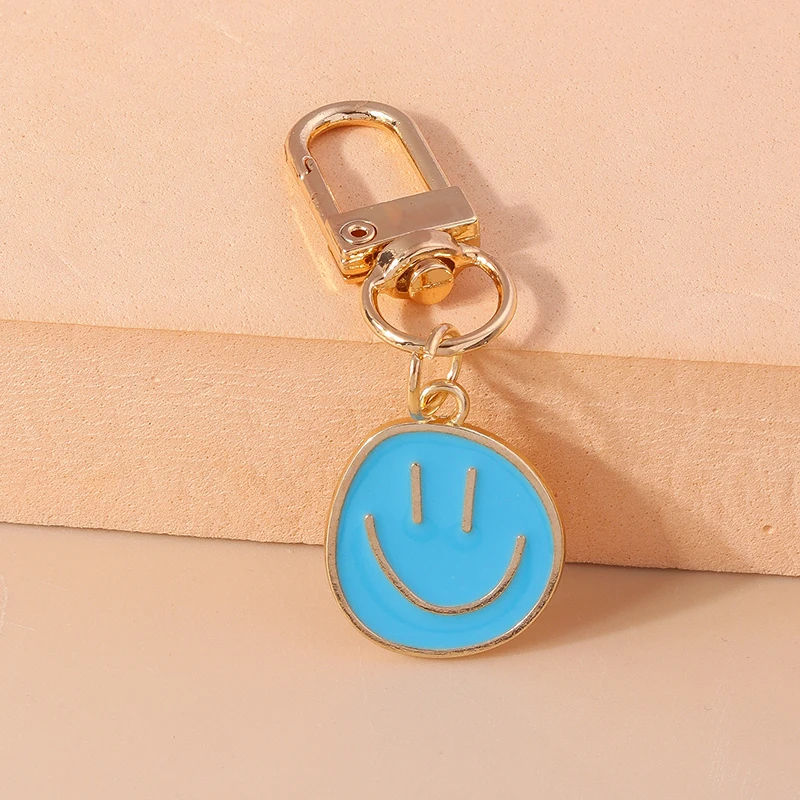 😊✨ Smiley Face Keychain – Cute &amp; Trendy Bag Charm ✨😊