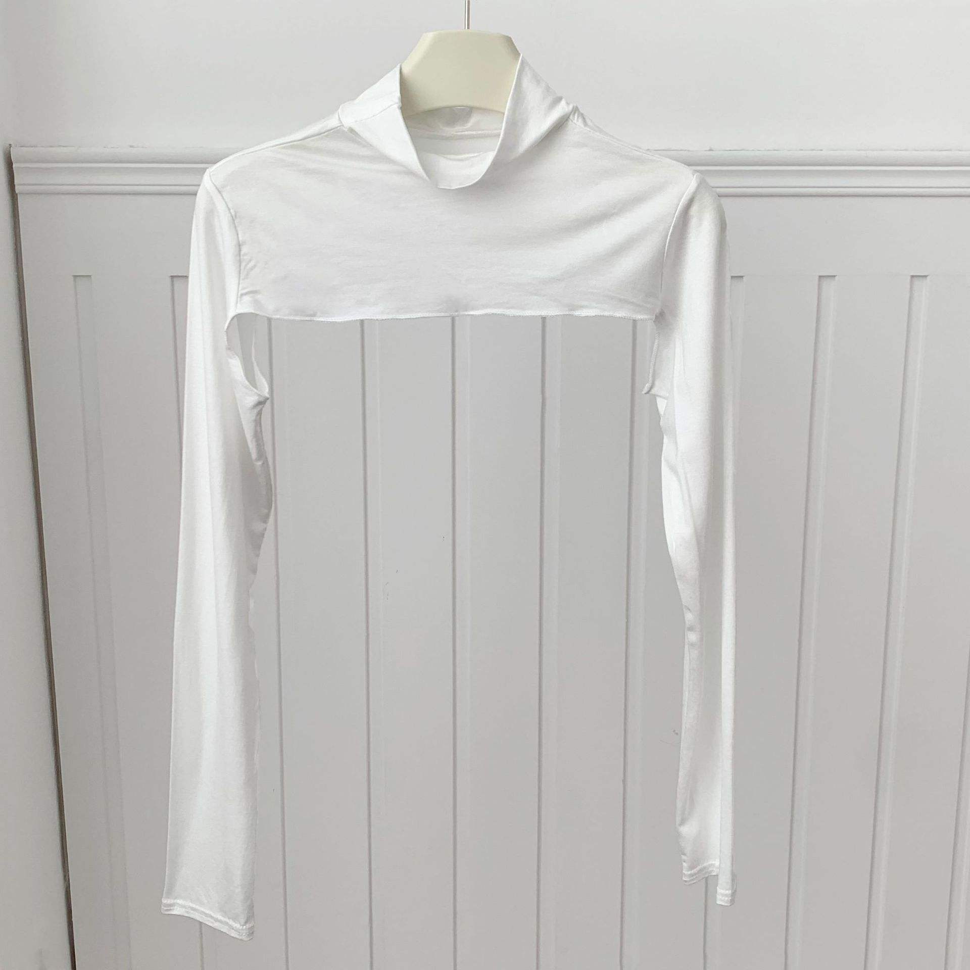 Cropped Top Inner Long Sleeves