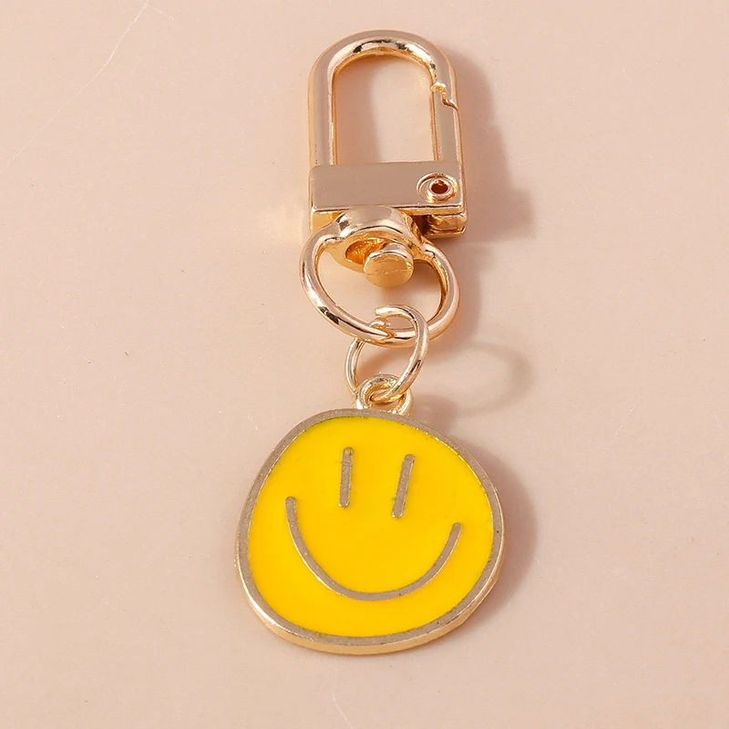 😊✨ Smiley Face Keychain – Cute &amp; Trendy Bag Charm ✨😊