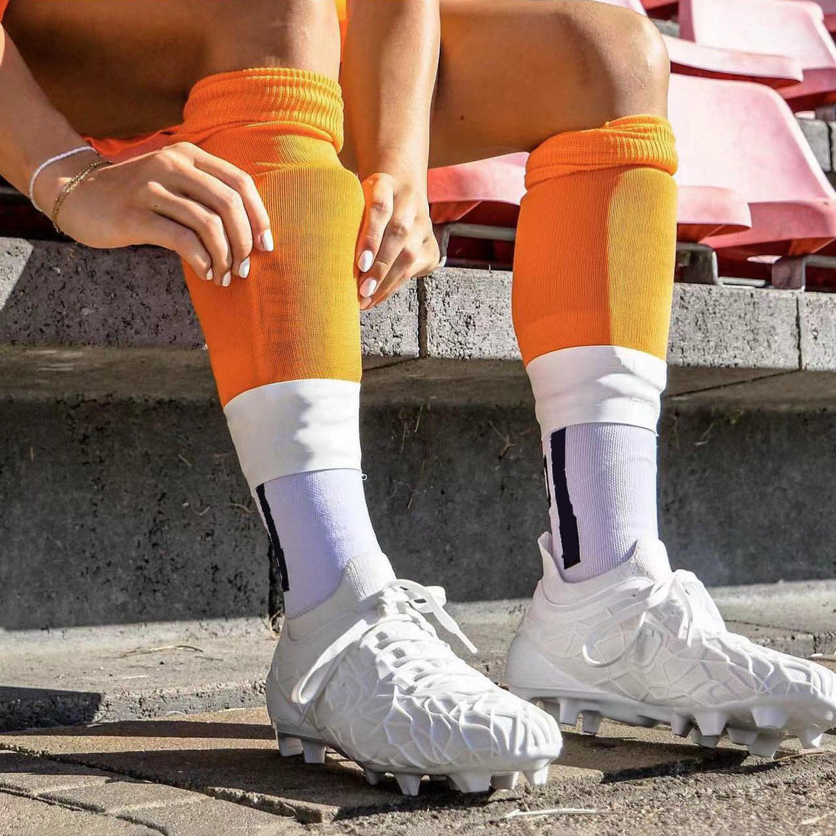 ⚽ Silicone Leg Bands – Socks Support 💪