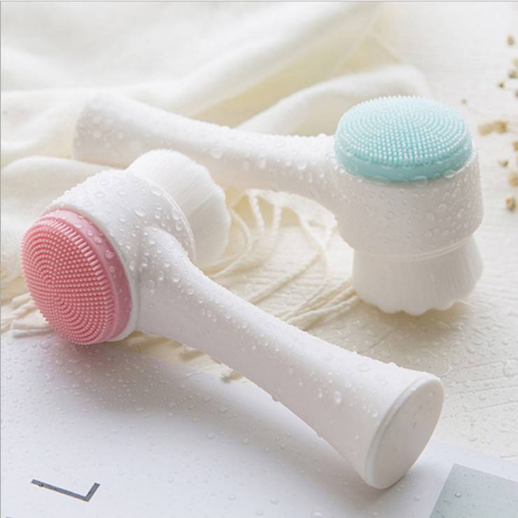 Silicone Facial Cleansing Brush✨